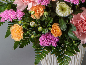 funeral-flower-japan-chrysanthemums