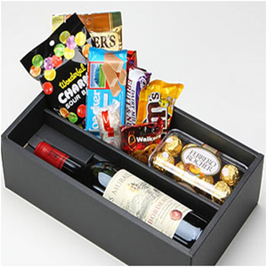 Japanese Snack Gift Box – Juice with Chocolates